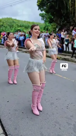 #MUSICA #ELSALVADOR #BAILE #SANVI Lo que mas disfruto 😍✨💃