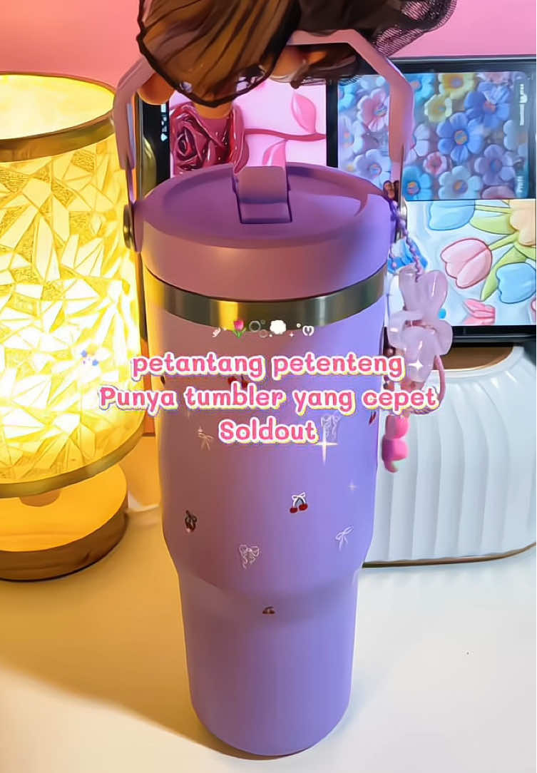 Harus petantang petenteng lah punya tumbler ini😋💓kalo lg ready buruan co sebelum kehabisan‼️#tumbler #tumblersoftiktok #tumblerviral #tumblermurah #tumblertahanpanasdingin 