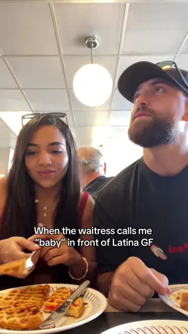 Buy a “MY NAME IS MAX” shirt (Link in bio) ❤️ (thank you @That_one_waitress for being such a great sport) #louisiana #couplecomedy #latina #couplegoals #español