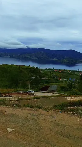 Keindahan Danau Diatas Alahan Panjang #alahanpanjang #alahanpanjangkotadingintanpasalju #WisataSumaterabarat #KeindahanAlam #danaudiatas 