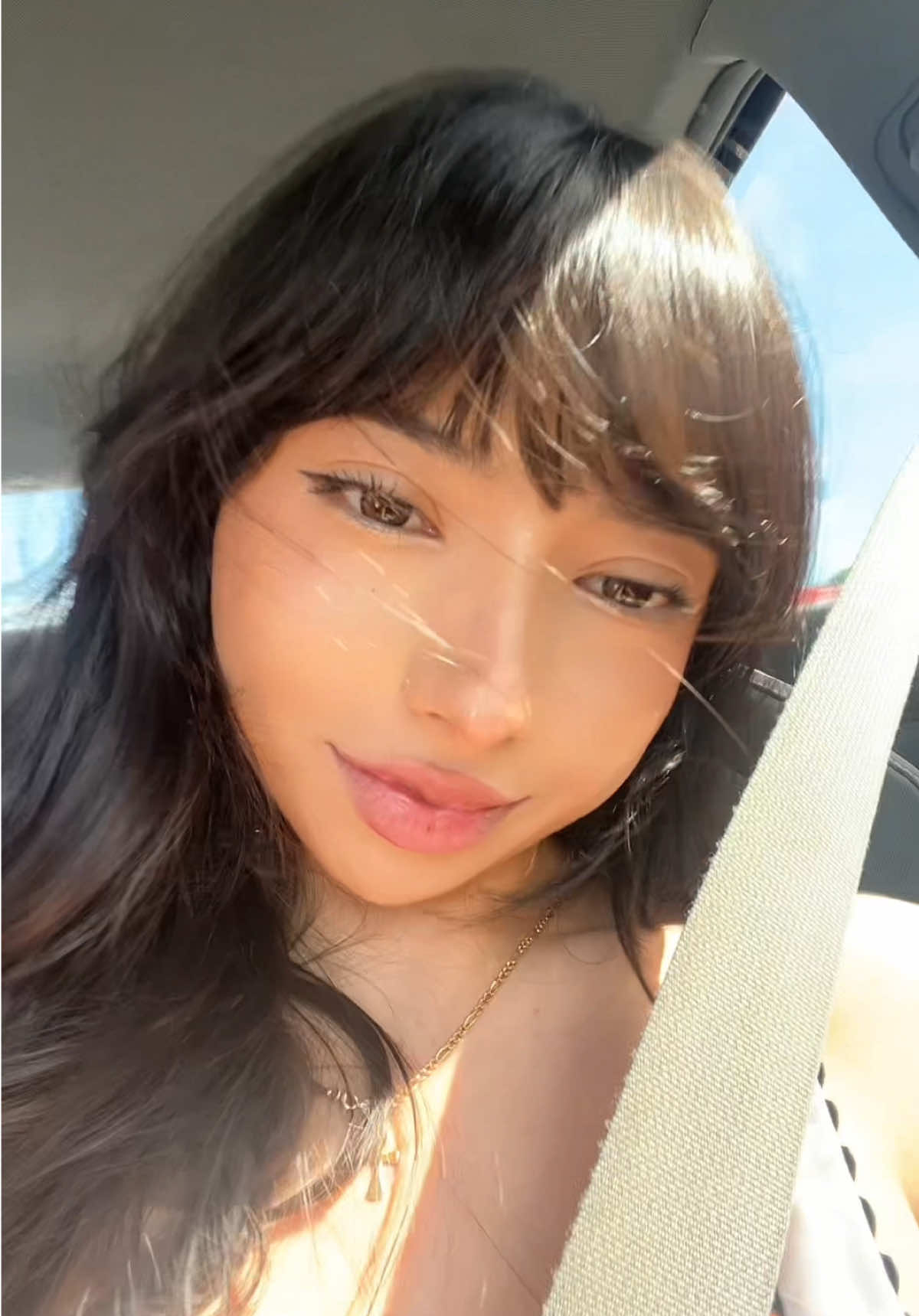 :3