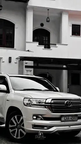 𝐋𝐚𝐧𝐝 𝐂𝐫𝐮𝐢𝐬𝐞𝐫 🙇🏻‍♂️🤍 #toyotalandcruiserv8 #v8srilanka #onemillionaudition #teamlucifer #fyppppppppppppppppppppppp @laxa_n💸 @rashmikaedirisinghe 