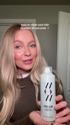 No shower? no problem! Literally the best dry shampoo I’ve EVER owned!!! @Color Wow Hair gifted by Color Wow #dryshampoo #colorwow #micdropmoment #BeautyReview #hairhacks 