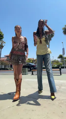 In honor of my dancing queen turning 20 yesterday 👯‍♀️♎️💝 #baddestofalltime  