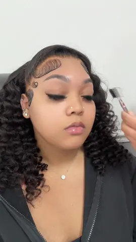 This was my first time ever doing this and i lovee🩷 • #eyebrows #waxingeyebrows #foryoupage #viralvideo #dadollsamira2 