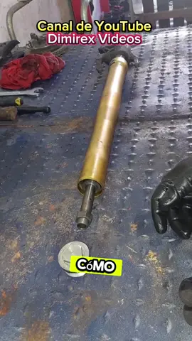 Cambio de retenes de barras invertidas en motocicleta #mecanica #paratii #motos 
