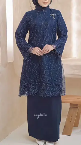 Cantiknya baju kurung modern lace kod navy blue ni 😍 #kurungmoden #bajukurungmoden #kurungviral  #bajuraya2026 #fyp  