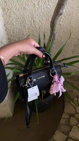 Co sekarsng drpd kehabisan lagi 🖤👜#fyppppppppppppppppppppppp #shoulderbag #tasselempang 