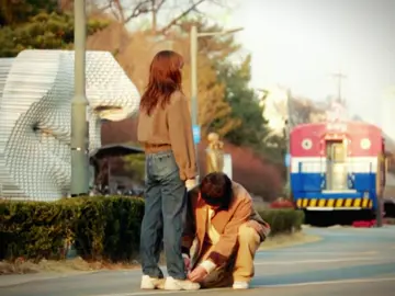 will we ever learn? or just dejavu…😳 #myyouth #descendantsofthesun #kdrama 