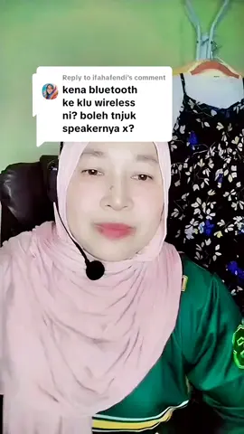 Replying to @ifahafendi . suna guna speaker rolton k700 sis. mana 2 speaker yg ada lubsng sama pun boleh cucuk receiver tu .#uhf #micwireless #speakerportable #roltonk700 
