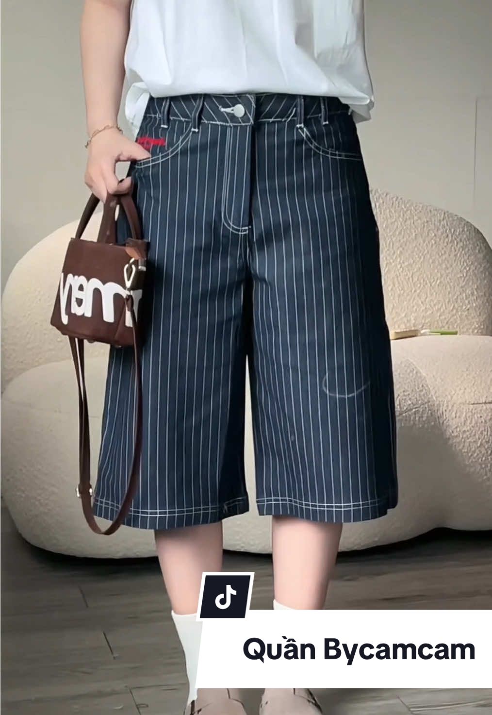 Quần jean lửng cá tính mà nhìn nữ tính hehe @bycamcam  #review #phoidoxinh #xh #outfit #quanjean 