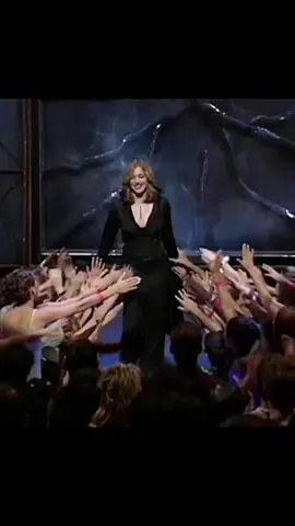 madonna's entrance at the VMAs 