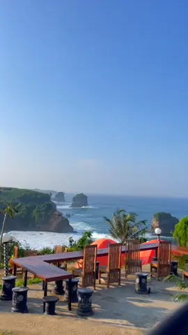 🌊🤩🤩#cafesongolangit #songolangitcampingground #pantaipudakblitar #trending #fyp @pantai pudak 
