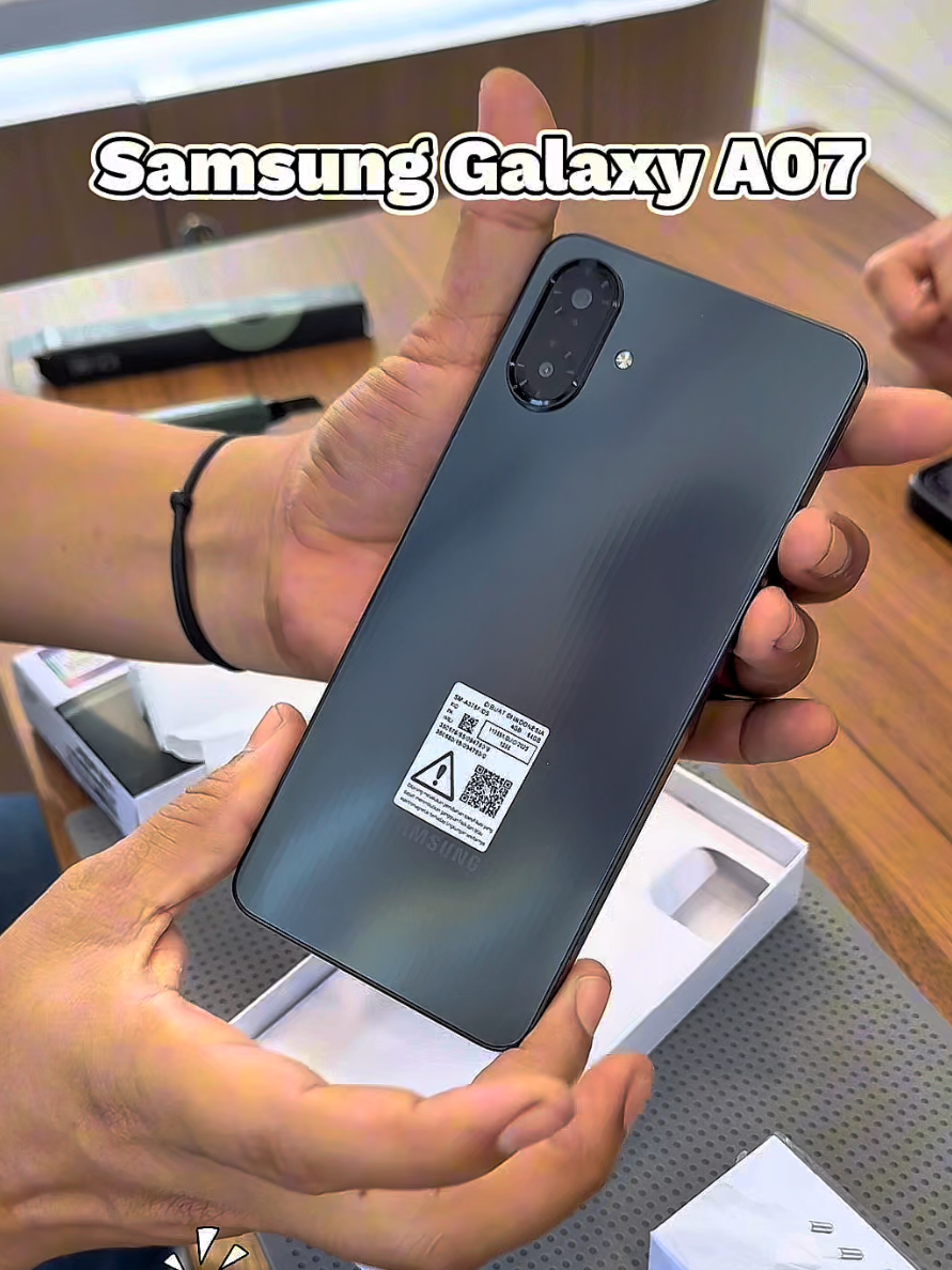 Bawa pulang Samsung A07, gaya oke harga aman 🤭🔥  Cek di GetGadget yuk!