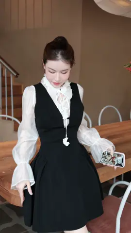 Thịnh hành tháng này 🥰🥰🥰 #kieulinhstore6868 #vaydutiecsangchanh #vayxinh #vaythietke #xh 