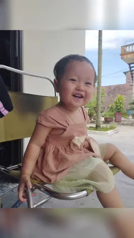 Con chào các bà các mẹ ạ