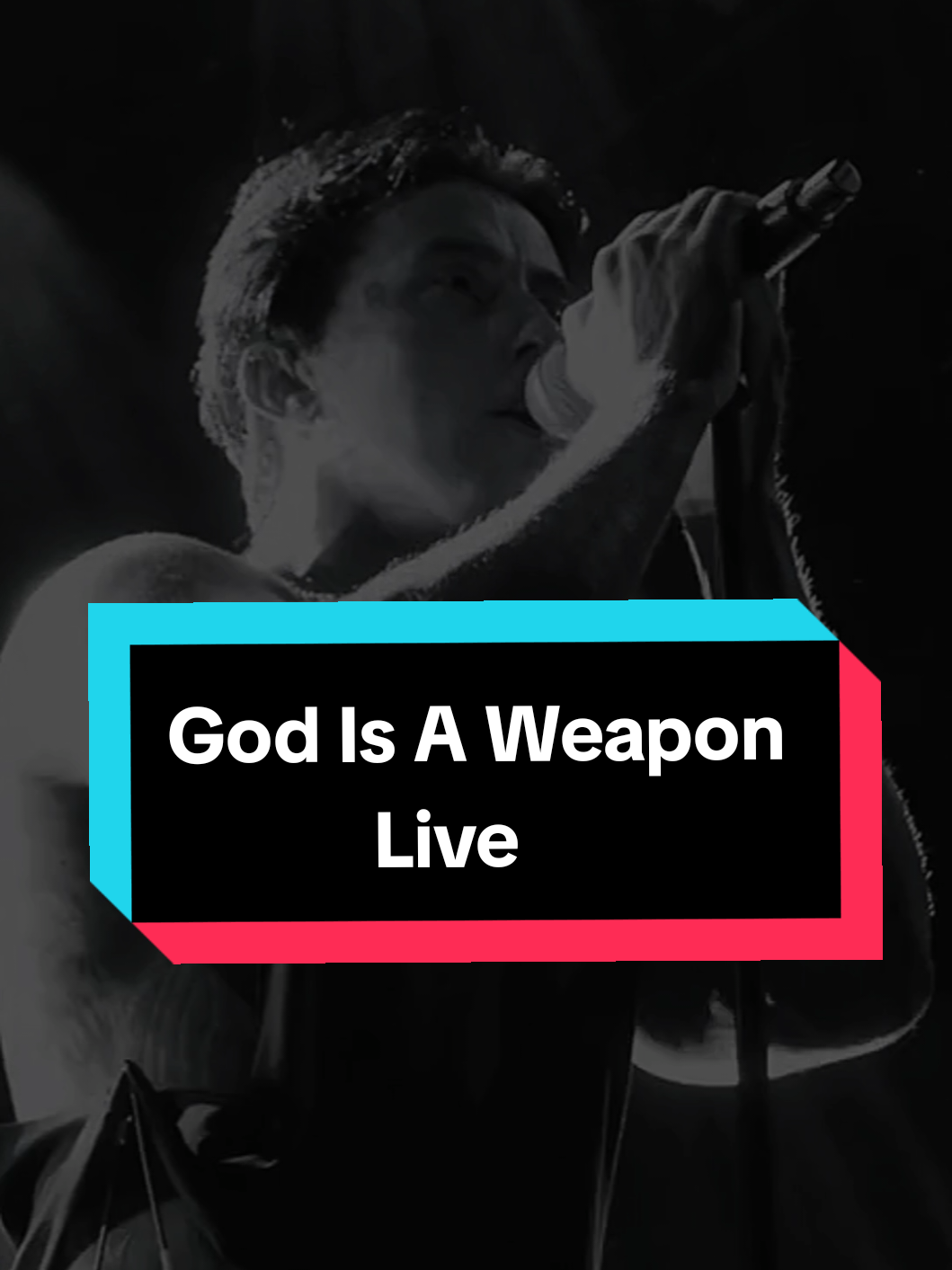 FIR • God Is A Weapon Live. Si Dios es una mujer, entonces Dios es un arma... 💣 #fallinginreverse #live #traduccionesdecanciones #fy #musica 