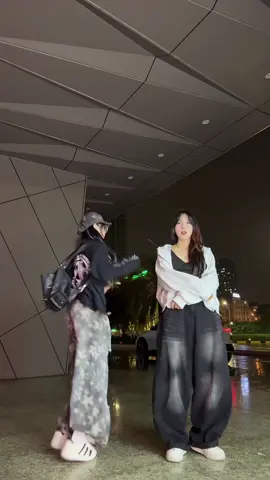 em muốn bước lên đô thànhhhh @Gấu💜 | dc :( @Thư Thor ᐢ. .ᐢ )