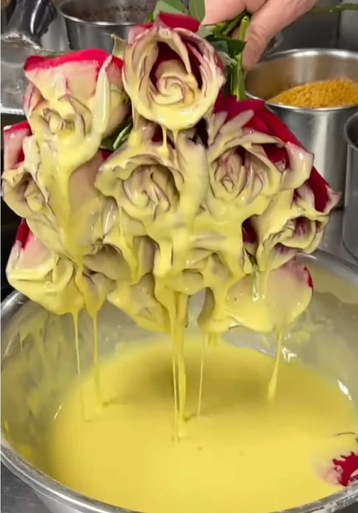 Would you try deep-fried roses? 🤔🌹