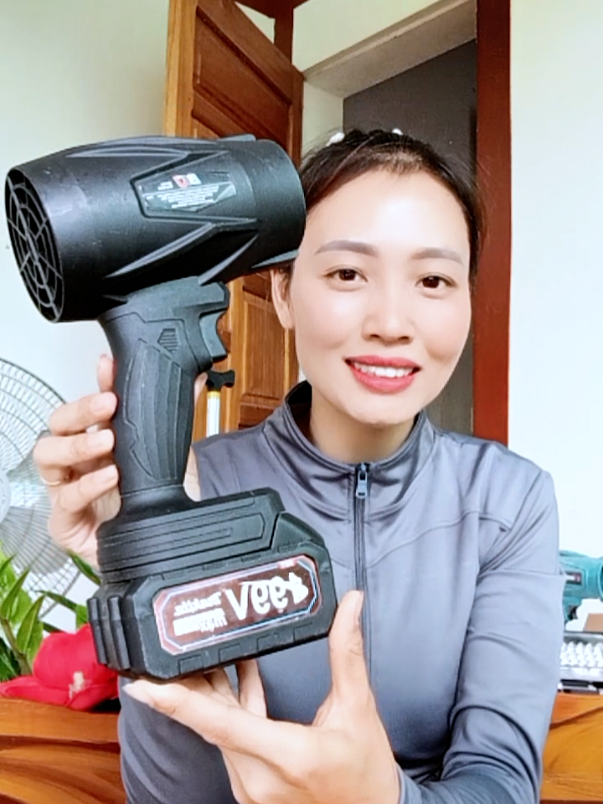 máy thổi phản lực cầm tay động cơ lõi đồng công suất 1.050w dọn dẹp nhanh chóng tiện lợi#maythoiphanluc #maythoibuicamtay #maythoibui #_phamha2 