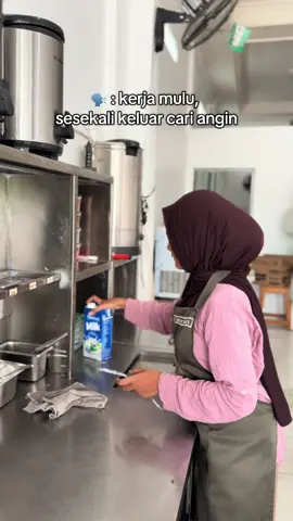 Gini kan ya??🤔😳 📍depan pintu gerbang mesjid agung/ samping fotocopy naurah 🕥 operasional setiap hari  09.30 - 21.30 Kamis 09.30 - 18.30 #thaiteabarabai#snowice#chocolate#barabai#kalimantanselatan