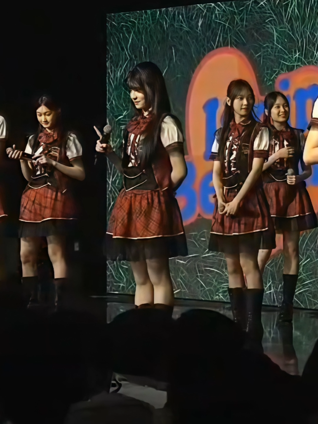 Sekarang taukan kenapa Trisha jadi Global Center Pajama dan aitakatta?. sikap dia dewasa dan jiwa leader nya bagus banget👏🔥🔥❤️ bangga gak anak nya sekeren ini @Kathrin🌺 ? #trishajkt48 #jkt48newera #jeketi48 #fyp #aitakattajkt48 