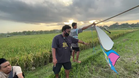 Video Lengkap Layangan Ini sudah tayang diyoutube Rudy Nuklir , Yyuukk langsung cek 