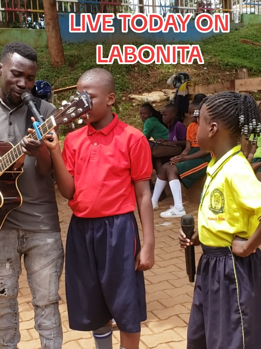 live today on labonita #foryou #goviral #celebrity #foryoupage #viral 