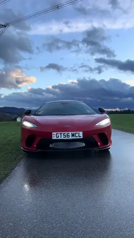 this and some white girl music #mclarengt #allgäu #mclaren 