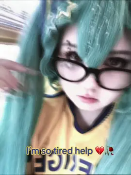 #hatsunemiku 💙💛 || #leeleecosplay #cosplayerfyp #vocaloidcosplay #swedishmiku 