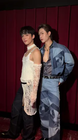 ‘2เจ ชลัช’ กับ ‘ดิว จิรเมธ‘ ในงาน Lover Merman Preview First EP. #Lovermerman1stPreview #เพียงนาวา #Lovermerman #2jkhunchalach #dew_jrm @2J.Khunchalach @Dew_jrm 