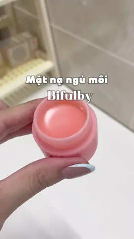 Bà nào mà môi hay bị nứt nẻ , đánh son ko ăn màu, thì phải thử ngay em mặt nạ Bifulby này nha #duongmoi #matnangumoi #xuhuong #lipmask #skincare 