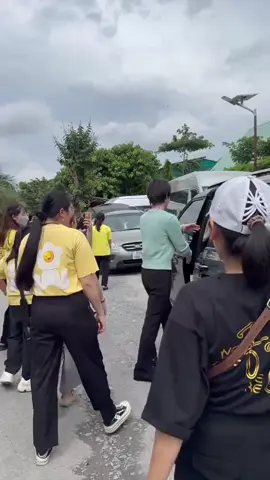 : Còn cái buồng dừa nào đưa đại cho rồi đi 🤣 #JackvaTrang #JackJ97 #Jack #J97 #TieuBaoDiLac 