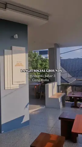 hidden gem cafe yang betul betul jauh dari keramaian dan cafenya betul betul cocok banget untuk metime dan para gen z #medanviral #cafemedan #hiddengems #medancafe #fyp 