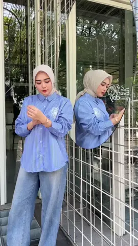 Samaan yuk😉 #kemejabordir #kemejawanita #atasanwanita #kemejasalur #kemejagaris 