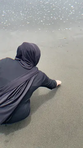 harus dengan cara apa lagi wahai tuan Z !!😭 #beachvibes  #beachday 