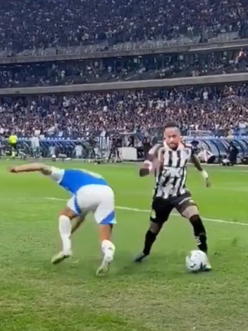 Neymar, rencide etti.