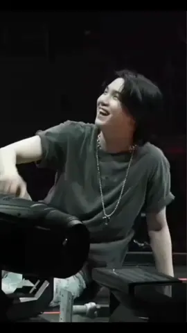 Semoga bisa mengobati rinduku 🤗🤗🤗 #minyoongi #yoongi #suga #agustd #bts @BTS 