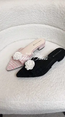 Sweet like candy, sharp like your style. Say hello to our black & pink tweed heels🖤🩷 #elsondebrand #walklikeaqueen #sandalwanita #localbrand #rekomendasisandal #heelswanita #rekomendasiheels #heelsmurah #dailyheels 