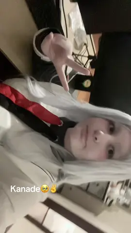 Ummm peak right guys  this wig is gonna be the death of me its so itchy and its in ny face and i hate it @⋆౨ৎ˚⟡˖ ࣪.  #projectsekai #nightcordat25 #kanadeyoisaki #kanadeyoisakicosplay #projectsekaicosplay 