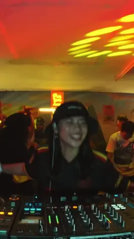 let @yups COOOOKKKK😛🔥. YUPS - Pesta Pantai 2025 fullset on Youtube!  @Tonehead 