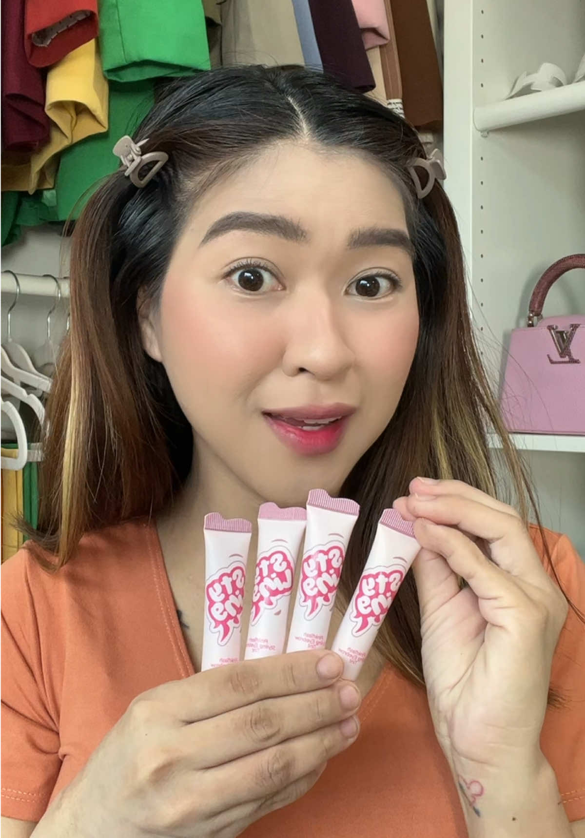 My thoughts about the new Fluffy Styling Tinted Brow Gel from Pinkflash! 💕 #flashingfouryears #pinkflashph #pinkflashmusthaves #eyebrowtutorial #pinkflashbrowgel 