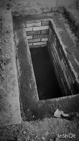 { كُلُّ نَفْسٍ ذَآىٕقَةُ الْمَوْتِ: ہر جان موت کا مزہ چکھنے والی ہے ۔ } یعنی انسان ہو ں یا جن یا فرشتہ، غرض یہ کہ اللہ عَزَّوَجَلَّ کے سوا ہر زندہ کو موت آنی ہے اور ہر چیز فانی ہے ۔ ترجمۂ کنزُالعِرفان:اور موت کی سختی حق کے ساتھ آگئی، (اس وقت کہا جاتا ہے)یہ وہ (موت)ہے جس سے تو بھاگتا تھا ۔ #pothwar #یااللہ_اپنی_رحمت_فرماآمین @دھنیال مرشد پیجے آلا @M.Abdullah @Muhammad Ejaz 812 