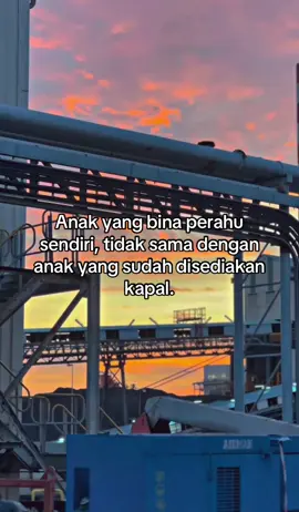 🚀🛥️#palingviral #fyppageforyou #fypシ #fyppppppppppppppppppppppp #pelabuhantanjungpelepas🏗⚓ 