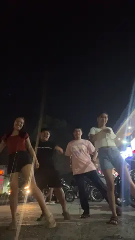 Tiktokerist hahaha @𝘽𝙇𝘼𝙕𝙀𝙉 𝙃𝘼𝙄𝙄𝙍𝙊💥💨 @☄️ @glide_with_tsope #couples #dancetrend 