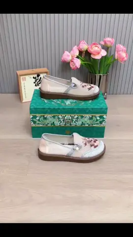 belinya di etalase profil ya #sepatuwanita #sepatupremium #sepatumurah 