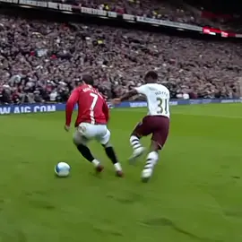 اخر ماتش لعبتو جبت كام جول 🤔⚽#كرستيانو_رونالدو🇵🇹 #مهارات_كرة_القدم #viralvideo #foruyou #كرة_القدم_عشق_لا_ينتهي👑💙 