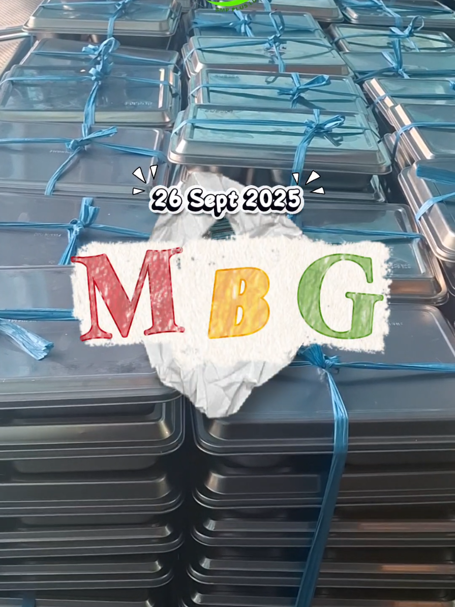 POV: waktunya makan bergizi gratis di sekolah 😍 Perut kenyang, hati senang, belajar pun jadi tenang ✨ . . . #sekolah #mbg  #makanbergizigratis  #studentlife 