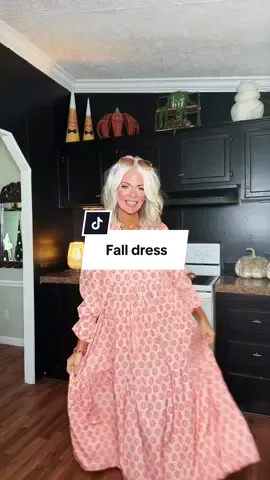 The cutest dress that can be worn ALL YEAR!! I’m in a size small. I’m 5’3. #dresses #falldress #fallfashion #familyphotos #churchdress 