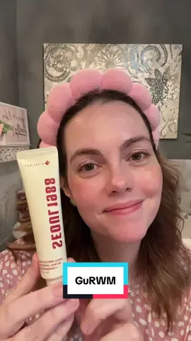 Retinal, but make it gentle. This eye cream is @KSECRET GLOBAL Seoul’s love letter to tired skin—fermented, featherlight, and clinically obsessed with your glow. #RetinalWithoutTheRedness #KBeautyGlowUp #FermentedSkincareMagic #EyeCreamThatWorks #SkincareForRealLife 